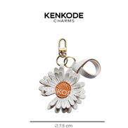 Daisy Charm - size