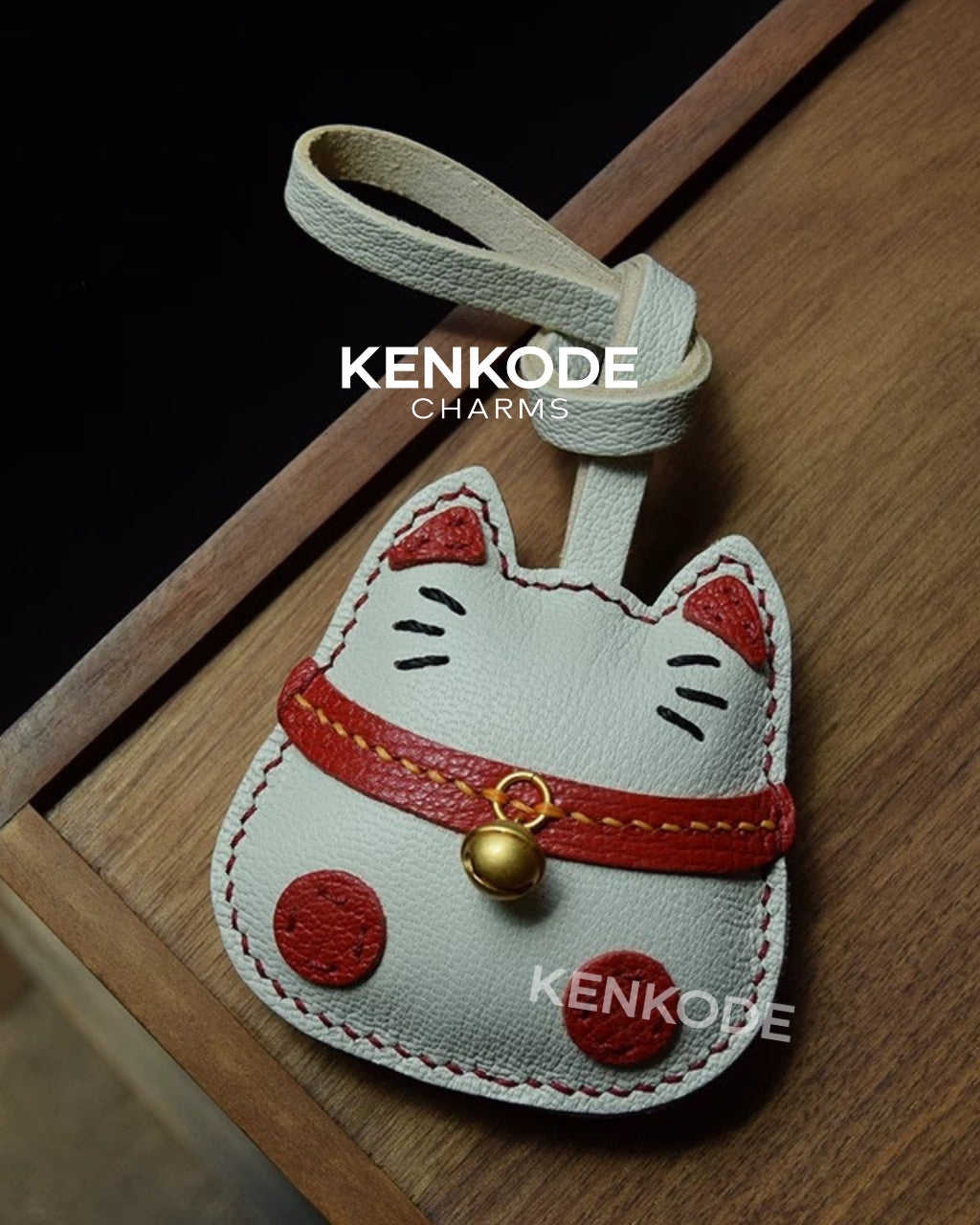 Lucky Cat Charm - 01