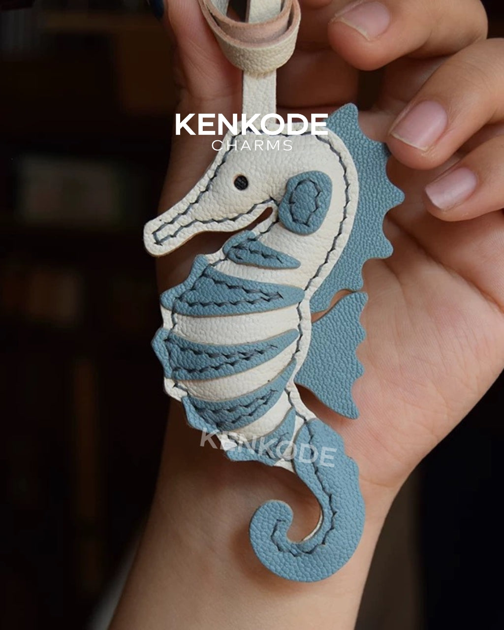 Seahorse Charm - 01