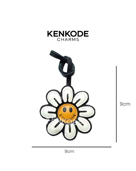 Smile Flower Charm - size